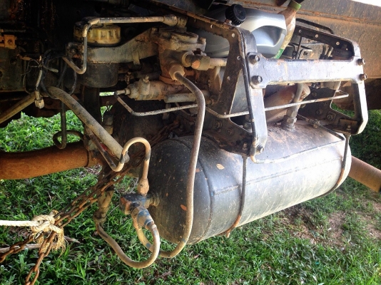 ***ขายแล้วครับขอบคุณ Truck2hand ขาย10ล้อ2เพลาดั้มราคาเบาๆ ISUZU ROCKY FXZ210 คัสซี35 ปี32 แบบรุ่น FXZ13NY เครื่องเดิมเกียร์ 6SA1 210แรง เครื่องดี แน่นดี แรง เกียร์ร้อค สโลวยก ช่วงล่าง2เพลาเดิมๆ คัสซีดี ไม่ปะไมดาม กระบะดั้มพื้นเหล็กข้างไม้ เสาเหล็ก สภาพดี