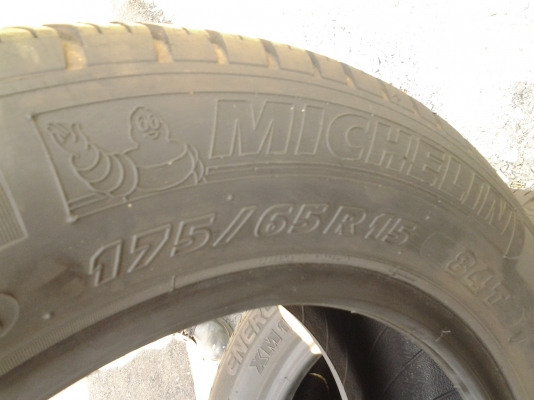 ยาง มิชลิน 175/65/15 ปลาย ปี12  ดอกหนาๆนุ่มๆ