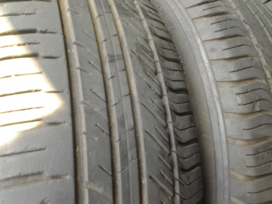 ยาง มิชลิน 175/65/15 ปลาย ปี12  ดอกหนาๆนุ่มๆ