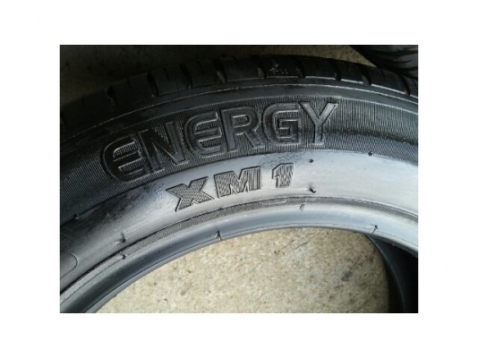 ยาง มิชลิน 175/65/15 ปลาย ปี12  ดอกหนาๆนุ่มๆ