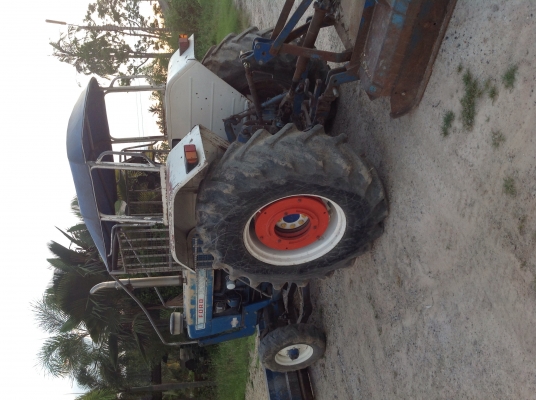 ขายรถไถ ford5000turbo