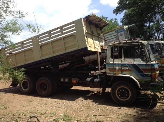 ขาย 10 ล้อ 2 เพลาดั้ม FM176 เจ้าอินทรีย์ คัสซีสวยจัด เครื่อง EH700 168 HP แน่นแรงดีมาก สโลว์เดิม พวงมาลัยพาวเวอร์ เก๋งบาง เบรคเดิม ทะเบียนเต็มพร้อมโอนครับ