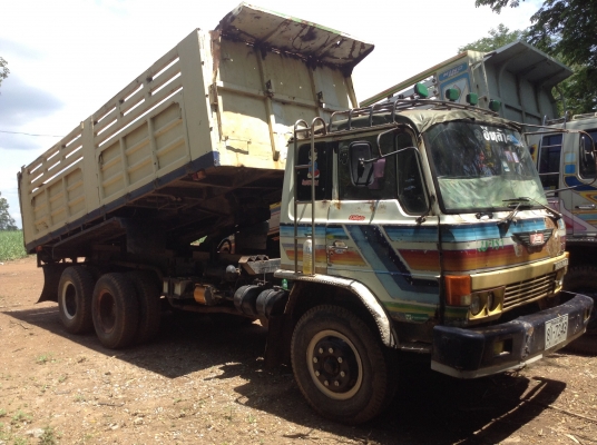 ขาย 10 ล้อ 2 เพลาดั้ม FM176 เจ้าอินทรีย์ คัสซีสวยจัด เครื่อง EH700 168 HP แน่นแรงดีมาก สโลว์เดิม พวงมาลัยพาวเวอร์ เก๋งบาง เบรคเดิม ทะเบียนเต็มพร้อมโอนครับ