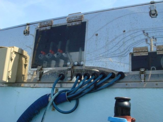 ขายกระบะบรรทุกถังน้ำใส่ปลาพร้อมถังให้อ๊ิอกซิเย่น ขายกระบะบรรทุกถังน้ำใส่ปลาพร้อมถังให้อ๊ิอกซิเย่น