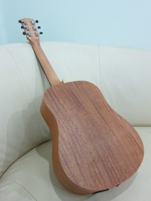 กีต้าร์เบบี้ ไฟฟ้า Enya 36 นิ้ว ของใหม่ รุ่น EB-01 ไม้มะฮอก ลูกบิดเหล็ก งานสวย เสียงดี EQ G-Tone