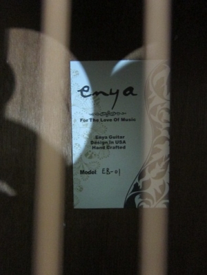 กีต้าร์เบบี้ ไฟฟ้า Enya 36 นิ้ว ของใหม่ รุ่น EB-01 ไม้มะฮอก ลูกบิดเหล็ก งานสวย เสียงดี EQ G-Tone