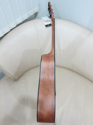 กีต้าร์โปร่งเว้า Amari รุ่น AM-418C สีไม้ด้าน ของใหม่ งานสวย