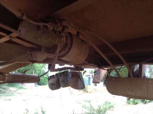 ขายเทเลอร์ 10 ล้อหัวยาวเพลาเดียว  เครื่อง 6BD1 165 HP คัสซีสวย เฟืองท้ายใหญ่จัมโบ้ หางพับไฮดรอริค ทะเบียนชุดโอนพร้อมโอน