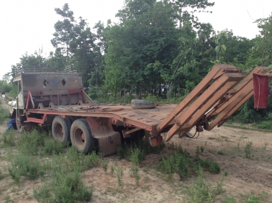 ขายเทเลอร์ 10 ล้อหัวยาวเพลาเดียว  เครื่อง 6BD1 165 HP คัสซีสวย เฟืองท้ายใหญ่จัมโบ้ หางพับไฮดรอริค ทะเบียนชุดโอนพร้อมโอน