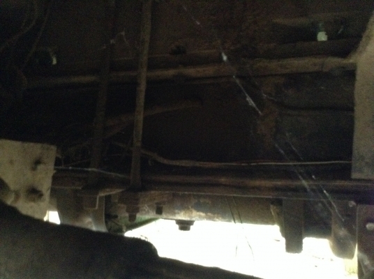 ขาย 10 ล้อหัวยาว 2 เพลาใหญ่จัมโบ้ 200 เครื่อง EH700 168 แรงม้า สโลว์เกียร์กลาง คานหน้าใหญ่ พาวเวอร์ คัสซีสวยตลอดเส้น ยางเต็ม ทะเบียนเต็มพร้อมโอนครับ