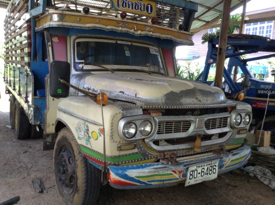 ขาย 10 ล้อหัวยาว 2 เพลาใหญ่จัมโบ้ 200 เครื่อง EH700 168 แรงม้า สโลว์เกียร์กลาง คานหน้าใหญ่ พาวเวอร์ คัสซีสวยตลอดเส้น ยางเต็ม ทะเบียนเต็มพร้อมโอนครับ