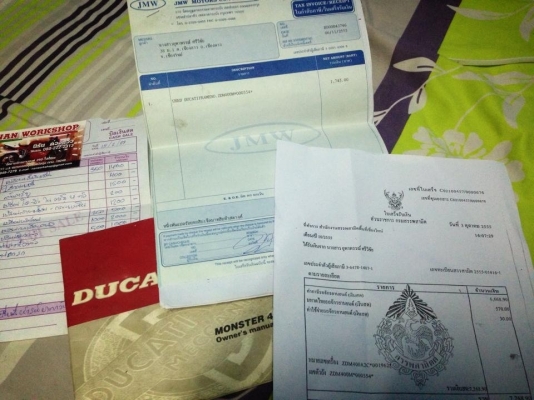 ขายขาดทุนครับ Ducati M400 ปี98 สภาพสวย สีดี แรงทอล์คโอเค ระบบไฟปกติทุกอย่าง ,เครื่องไม่มีเยิ้ม ,อินวอยตัวจริง+สพม (สำเนาถ่าย) ตัวจริงหาไม่เจอครับ 74,000