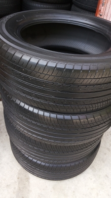 YOKOHAMA db decibel 215 60 16