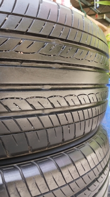 YOKOHAMA db decibel 215 60 16