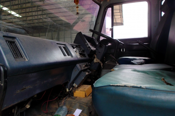 ขายรถสิบล้อร็อกกี้นางฟ้า195แรงห้างแท้สวยมากมีอเดียวปี38 ขายรถสิบล้อร็อกกี้นางฟ้า195แรงห้างแท้สวยมากมีอเดียวปี38