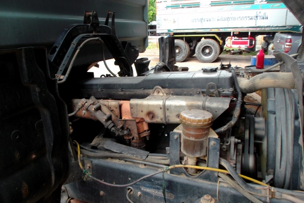 ขายรถสิบล้อร็อกกี้นางฟ้า195แรงห้างแท้สวยมากมีอเดียวปี38 ขายรถสิบล้อร็อกกี้นางฟ้า195แรงห้างแท้สวยมากมีอเดียวปี38