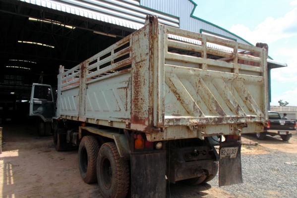 ขายรถสิบล้อร็อกกี้นางฟ้า195แรงห้างแท้สวยมากมีอเดียวปี38 ขายรถสิบล้อร็อกกี้นางฟ้า195แรงห้างแท้สวยมากมีอเดียวปี38