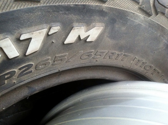 ขายยางขอบ17 Hankook Dynapro ATM  265 65 r17 ปี12