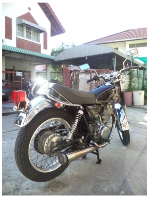 ------------ Yamaha SR400 (เล็ขเต็ม) -----------