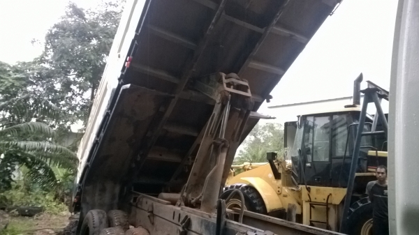 270แรง ปี*2005 จดทะเบียน ปี*51 ยูโร2...หัวเก๋งไม่ค่อยสวย ต้องเก็บงาน