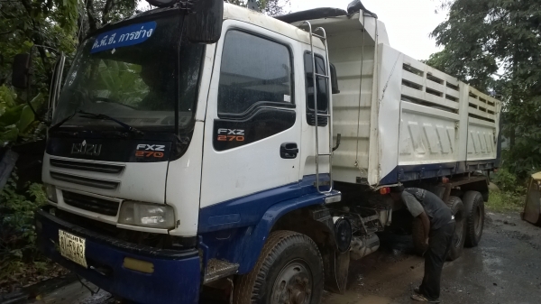 270แรง ปี*2005 จดทะเบียน ปี*51 ยูโร2...หัวเก๋งไม่ค่อยสวย ต้องเก็บงาน