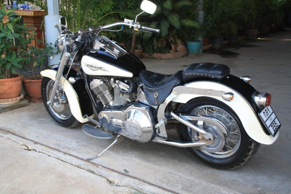 ขาย STEED 600 แต่งแนว Fatboy ทะเบียนแท้ โอนส่ง 122000