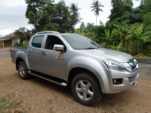 (ลดราคาเหลือ70)ขายอีสุสุ วีคอส 4x4 ปี13 สี่ประตู สภาพใหม่มากเจ้าของฝากขายครับ (ลดราคาเหลือ70)ขายอีสุสุ วีคอส 4x4 ปี13 สี่ประตู สภาพใหม่มากเจ้าของฝากขายครับ