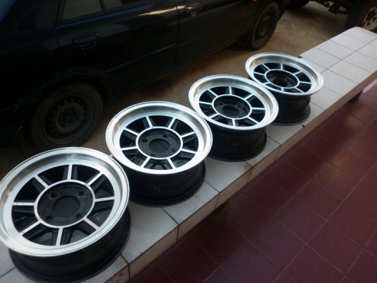 ต้องการขายล้อเเม็ก HAYASHI ขอบ13กว้าง6นิ้ว 4 รู 114