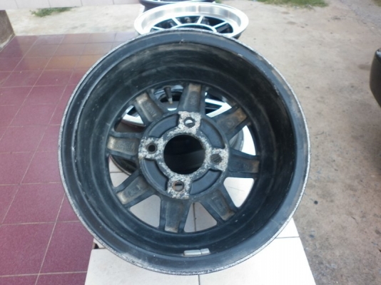 ต้องการขายล้อเเม็ก HAYASHI ขอบ13กว้าง6นิ้ว 4 รู 114