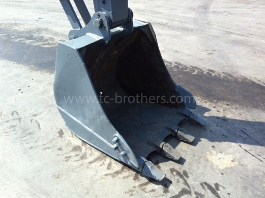 รถขุด Kobelco รุ่น SK60 Mark 3 จากญี่ปุ่น มีใบมีดครับ
