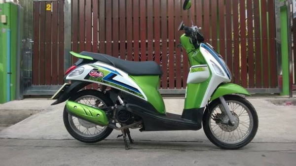 LET 2013 วิ่งแค่ 4000 สภาพสวย มีประกัน ขายกันถูกๆ ราคาต่อรองได้