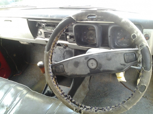 ขายรถกระบะโตโยต้าเครื่องเบนซิน 12R เครื่องดีมาก รับประกันเครื่อง แชสซีสวยไม่ผุตัวถังมีผุบ้าง รถพร้อมใช้ ขายถูก 29000 บาท ทะเบียนปี53 เอกสารพร้อมโอน