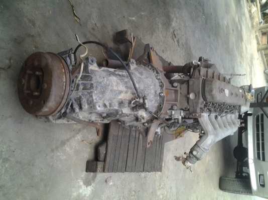 ขายเครื่องยนต์อีซูซุ 6 สูบ ใช้ก๊าส NGV ประกอบเสร็จยังไม่เคยใช้งาน เครื่อง145 แรง พร้อมเกียร์ออโต้ ขาย 25000 บาทครับ