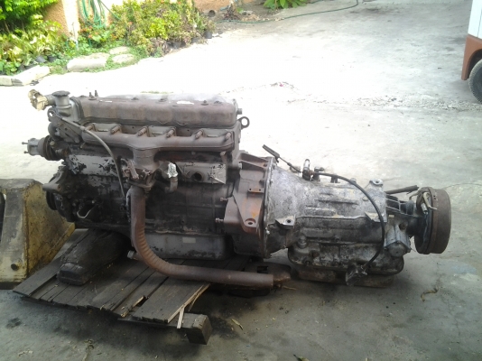 ขายเครื่องยนต์อีซูซุ 6 สูบ ใช้ก๊าส NGV ประกอบเสร็จยังไม่เคยใช้งาน เครื่อง145 แรง พร้อมเกียร์ออโต้ ขาย 25000 บาทครับ
