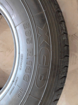 205R14 MICHELIN XCD 205R14  ปี2013 มี 2 เส้น   ติดต่อโทร.081-427-3941