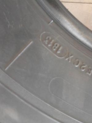 205R14 MICHELIN XCD 205R14  ปี2013 มี 2 เส้น   ติดต่อโทร.081-427-3941