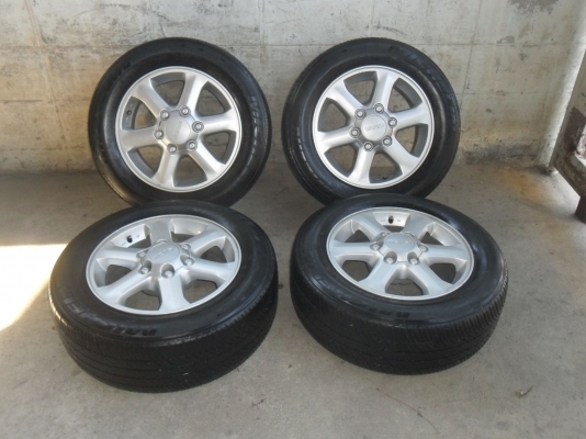 ล้อแม็ก 16นิ้ว 6รู อีซุซุ พร้อมยาง 215 60 16 ปี10 สวยๆ 4 ล้อ ราคา 6900 บาท