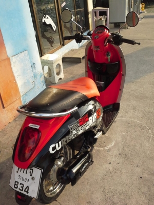 Honda Scoopy -i รถสวยๆ ขับดีมาก ลาย Unlimit Ripcurl สีดำแดง Honda Scoopy -i รถสวยๆ ขับดีมาก ลาย Unlimit Ripcurl สีดำแดง