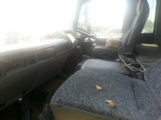 ขายหัวเก๋งHINO สภาพสวยอุปกรณ์ครบ ราคาถูก