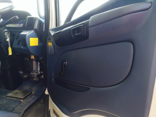 ขาย6ล้อเมก้าปี49 วิ่งแค่75000โลครับ ขาย6ล้อเมก้าปี49 วิ่งแค่75000โลครับ