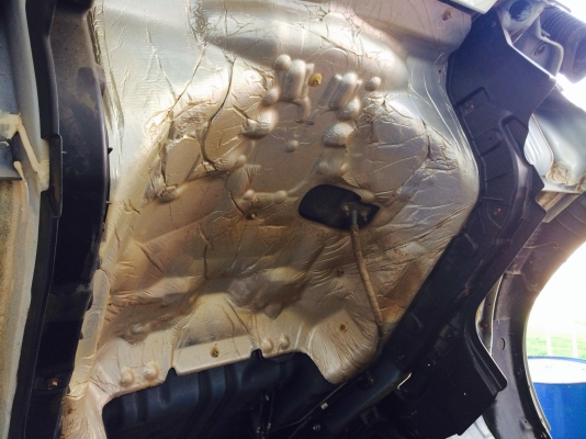 ขาย6ล้อเมก้าปี49 วิ่งแค่75000โลครับ ขาย6ล้อเมก้าปี49 วิ่งแค่75000โลครับ