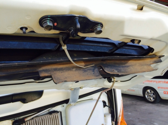 ขาย6ล้อเมก้าปี49 วิ่งแค่75000โลครับ ขาย6ล้อเมก้าปี49 วิ่งแค่75000โลครับ