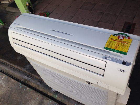 **** ขายแอร์ DAIKIN 12000 BTU สภาพสวย ****