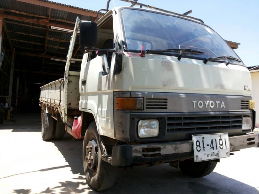 ขายรถหกล้อ TOYOTA 115 แรง 2ใบปัด