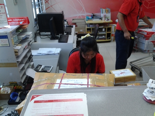 สว่านไร้สายบอซพร้อมกล่อง