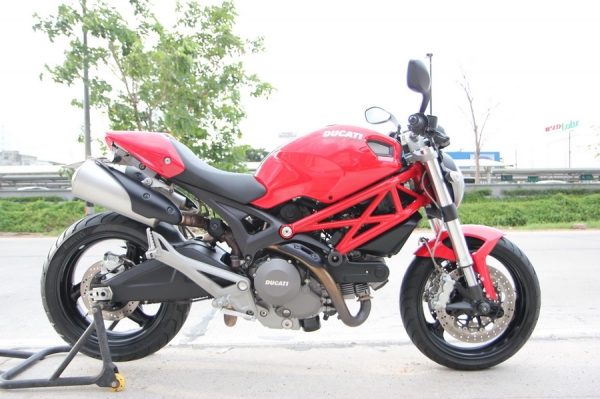ขาย DUCATI Monster795  ปี2012 รถออกศูนย์ทองหล่อ