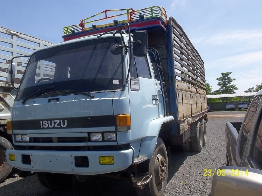 ขาย10ล้ออิซูสุ FVM 32 MR   3002xxx 1เพลา 195 แแรง ห้างปี38