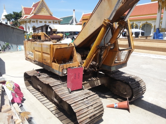 ต้องการขายรถแมคโคร Pc200 โคมัสสุ สนใจติดต่อ 0870304205 ต้องการขายรถแมคโคร Pc200 โคมัสสุ สนใจติดต่อ 0870304205