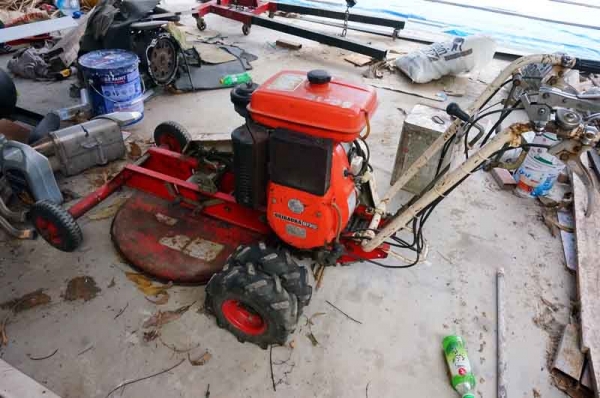 ขายรถตัดหญ้าแบบเดินตามมีเกียร์ Shibaura ราคา 15,000 ขายรถตัดหญ้าแบบเดินตามมีเกียร์ Shibaura ราคา 15,000