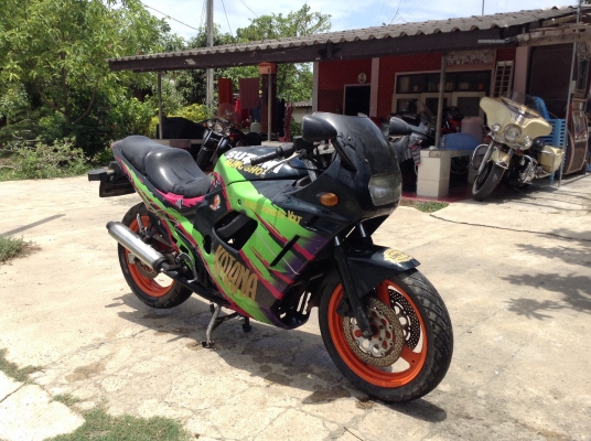 ธารนนทบุรี//ขาย suzuki gsx400f เดิมๆแห้งๆ รถจอดครับ สตาร์ทติดขี่ได้ครับ ต้องเก็บงานสีครับ ราคา3x,xxx บาท อินวอยท์แท้ครับ